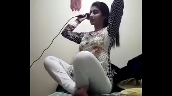 Pakistani assholes fuck 4 guys her pussy