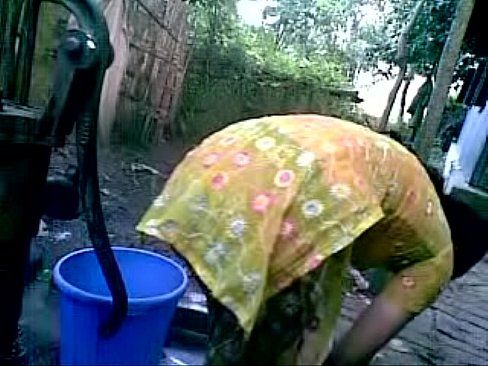 Bangladeshi girl bath