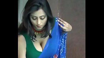 best of Show indian cleavage