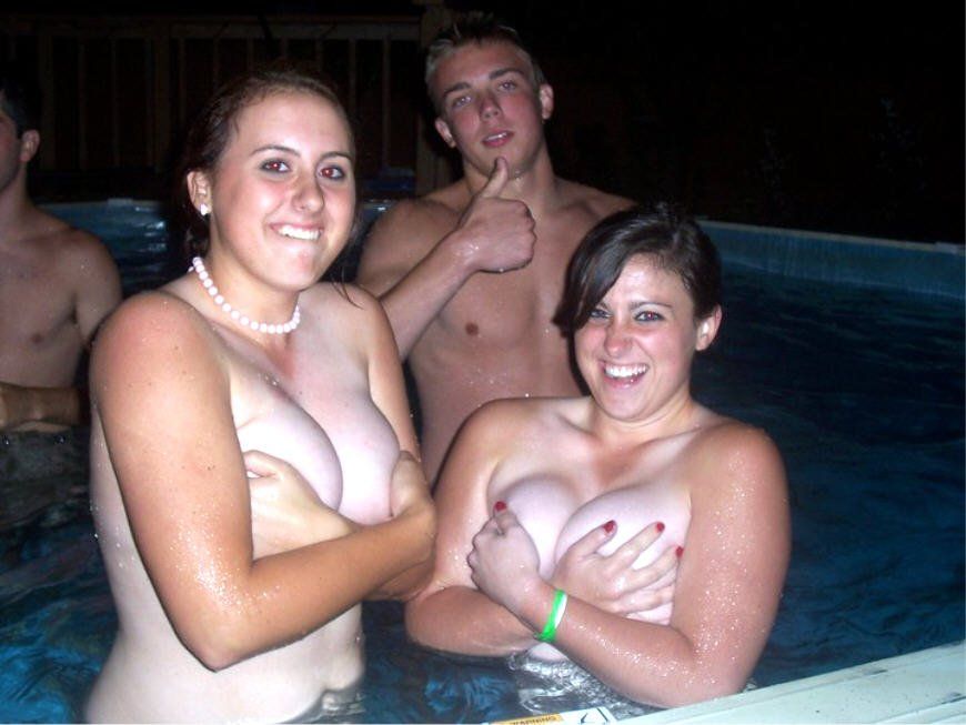 Skinny dipping friends - Hot porno FREE pictures. Comments: 1